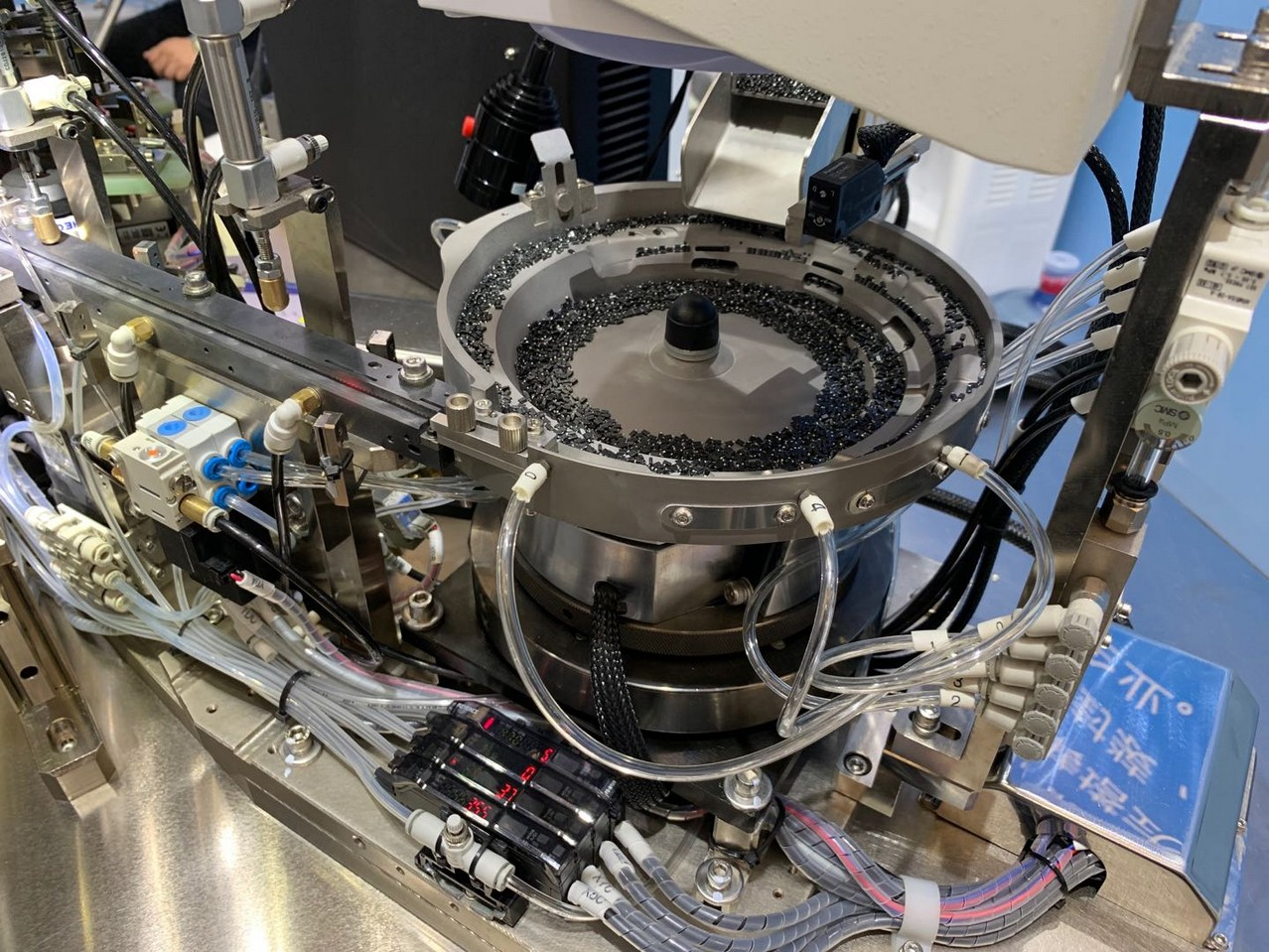 半導(dǎo)體高速盤(pán)